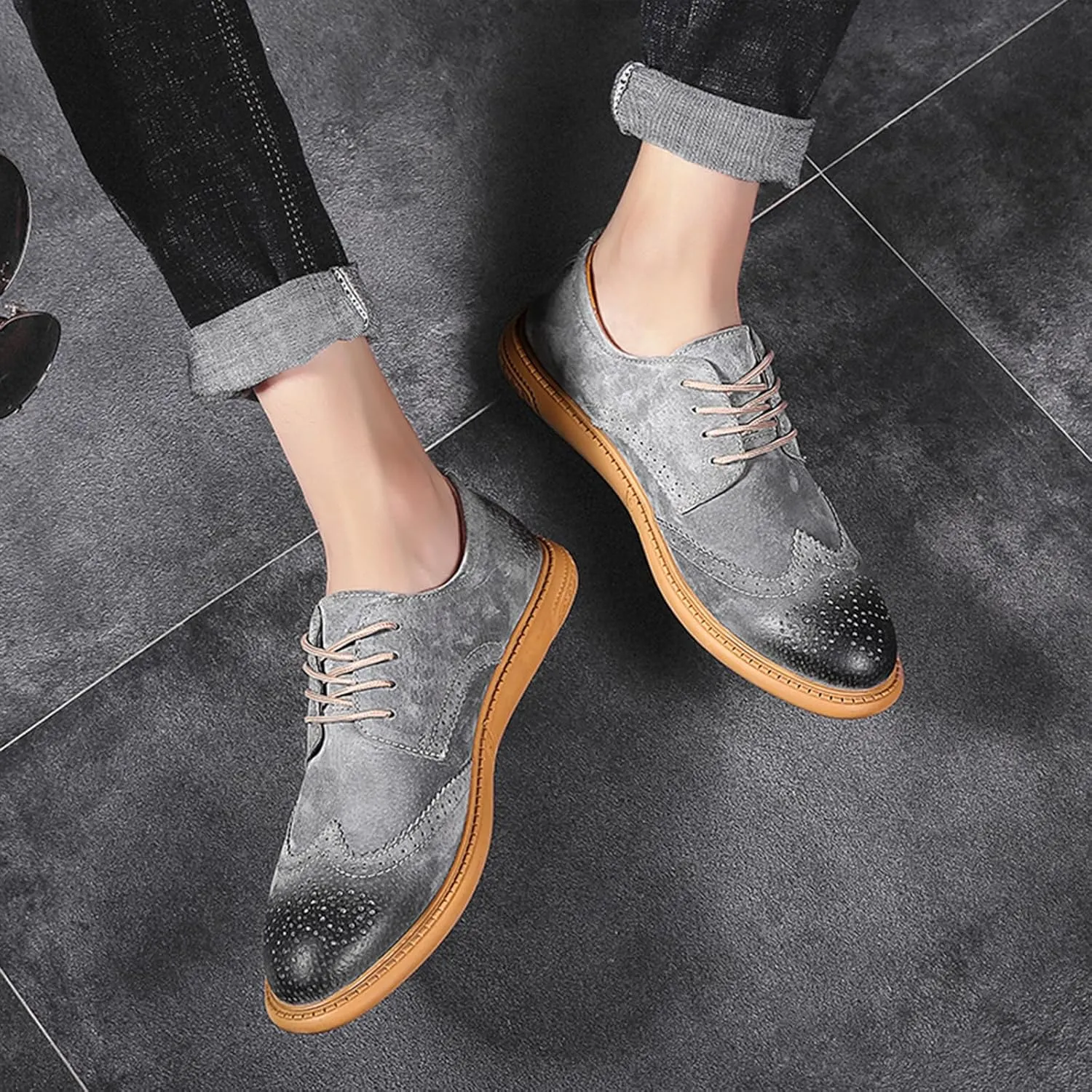 Men's Retro Leather Oxford Dress Shoes - Wingtip Brogue Derby with Round Toe Low Heel Lace-Up Design for Business Formal & Casual Wear - Comfortable & Stylish