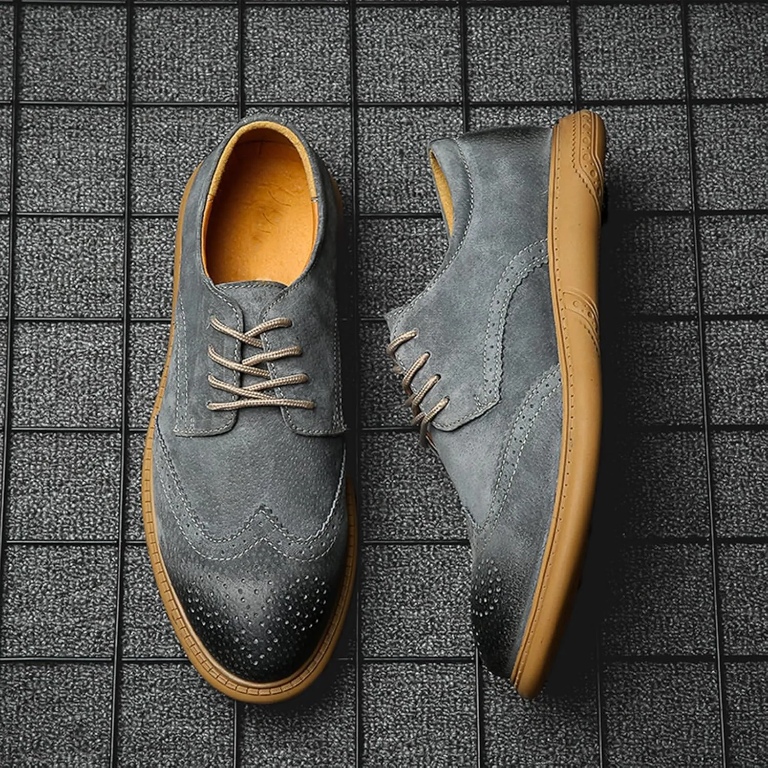 Men's Retro Leather Oxford Dress Shoes - Wingtip Brogue Derby with Round Toe Low Heel Lace-Up Design for Business Formal & Casual Wear - Comfortable & Stylish