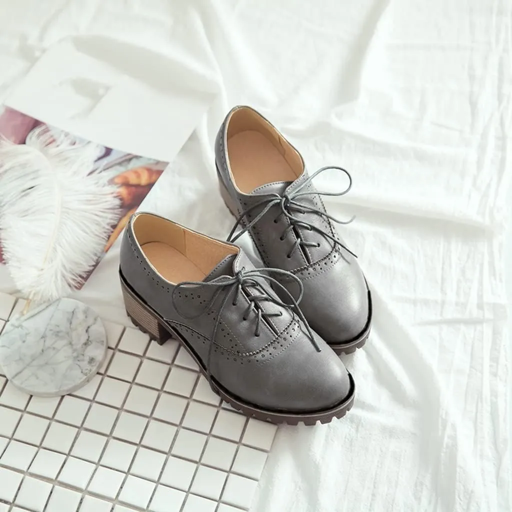 MIOKE Women's Round Toe Lace Up Pump Oxfords Brogues Wingtip Chunky Mid Heel Platform Vintage Dress Shoes