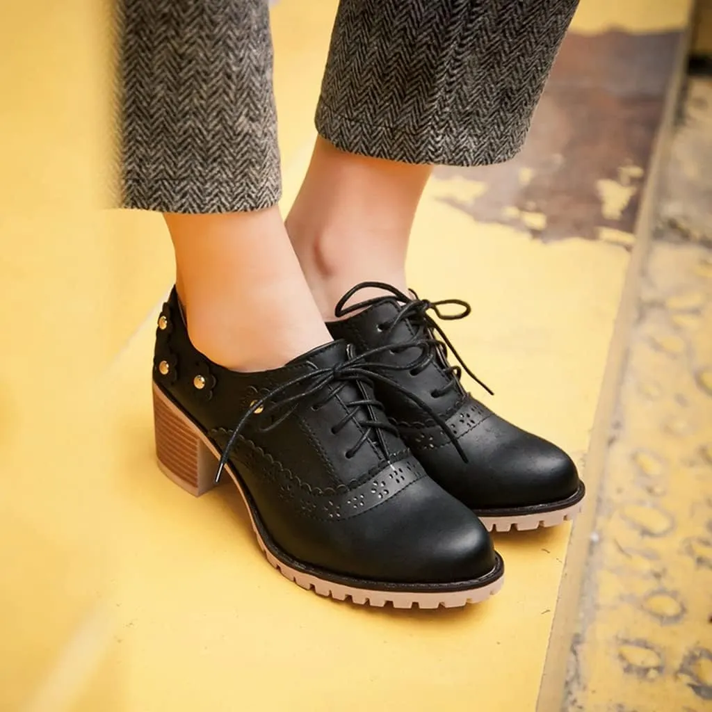 MIOKE Women's Round Toe Lace Up Pump Oxfords Vintage Two Tone Wingtip Chunky High Heel Brogues Dress Shoes