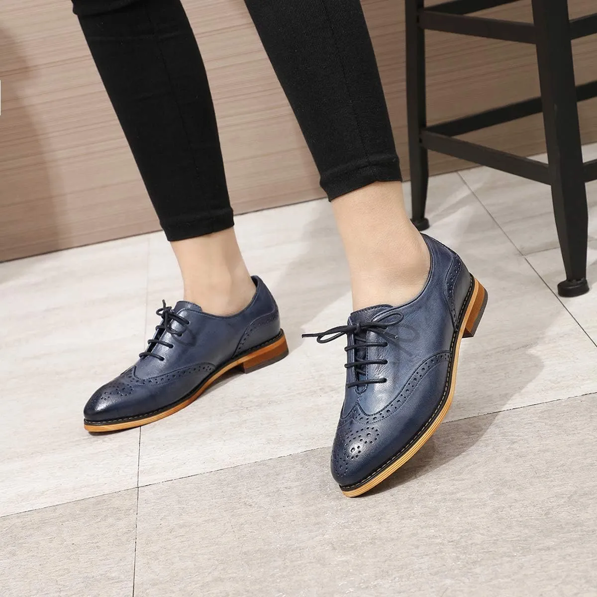 Mona flying Wingtip Oxfords for Women Lace-up Leather Shoes for Ladies