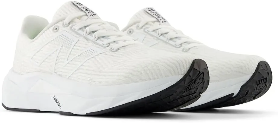 New Balance Women's Fuelcell Propel V5