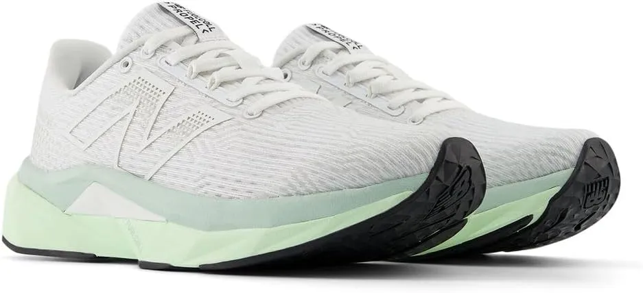 New Balance Women's Fuelcell Propel V5