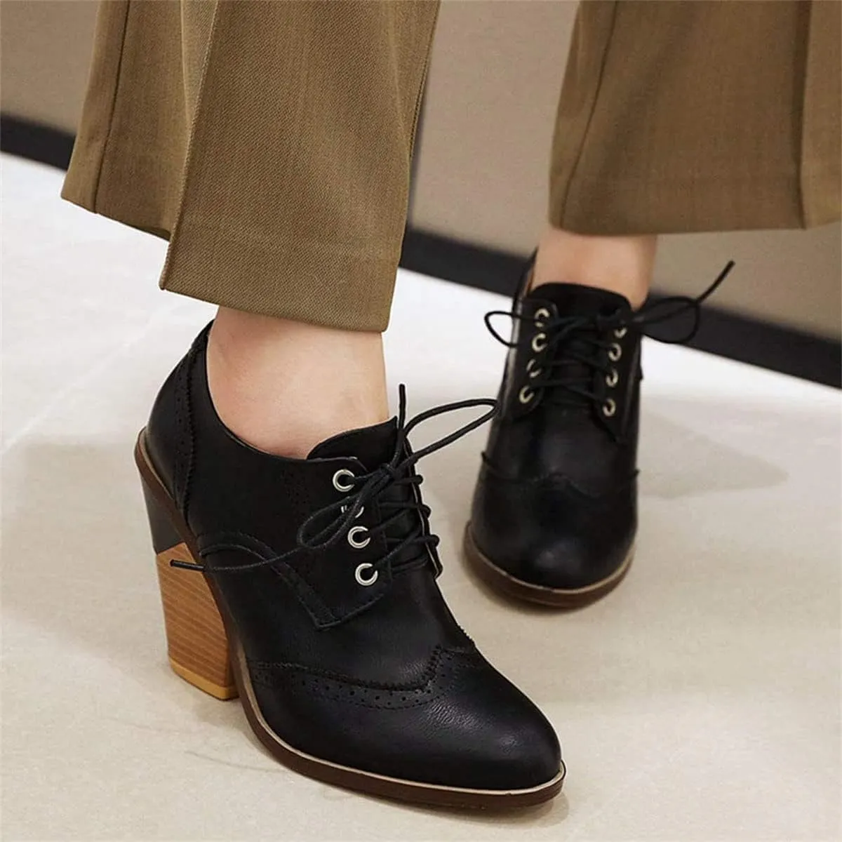 SHEMEE Women's Chunky High Heel Wingtip Oxfords Round Toe Lace Up Block Heels Vintage Brogues Pumps Shoes