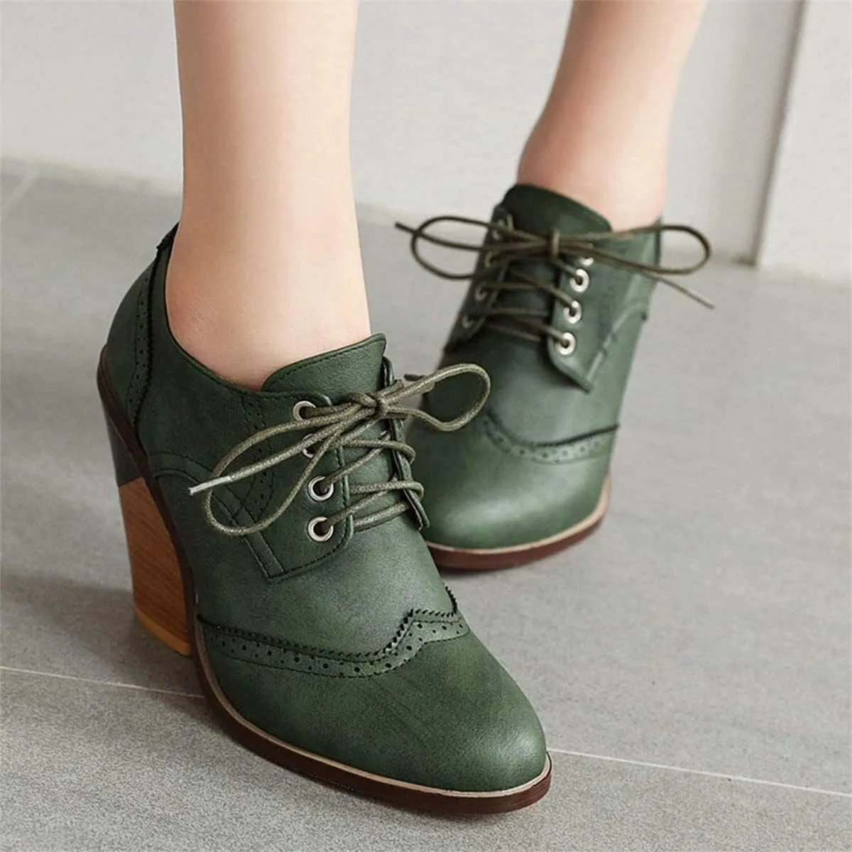 SHEMEE Women's Chunky High Heel Wingtip Oxfords Round Toe Lace Up Block Heels Vintage Brogues Pumps Shoes