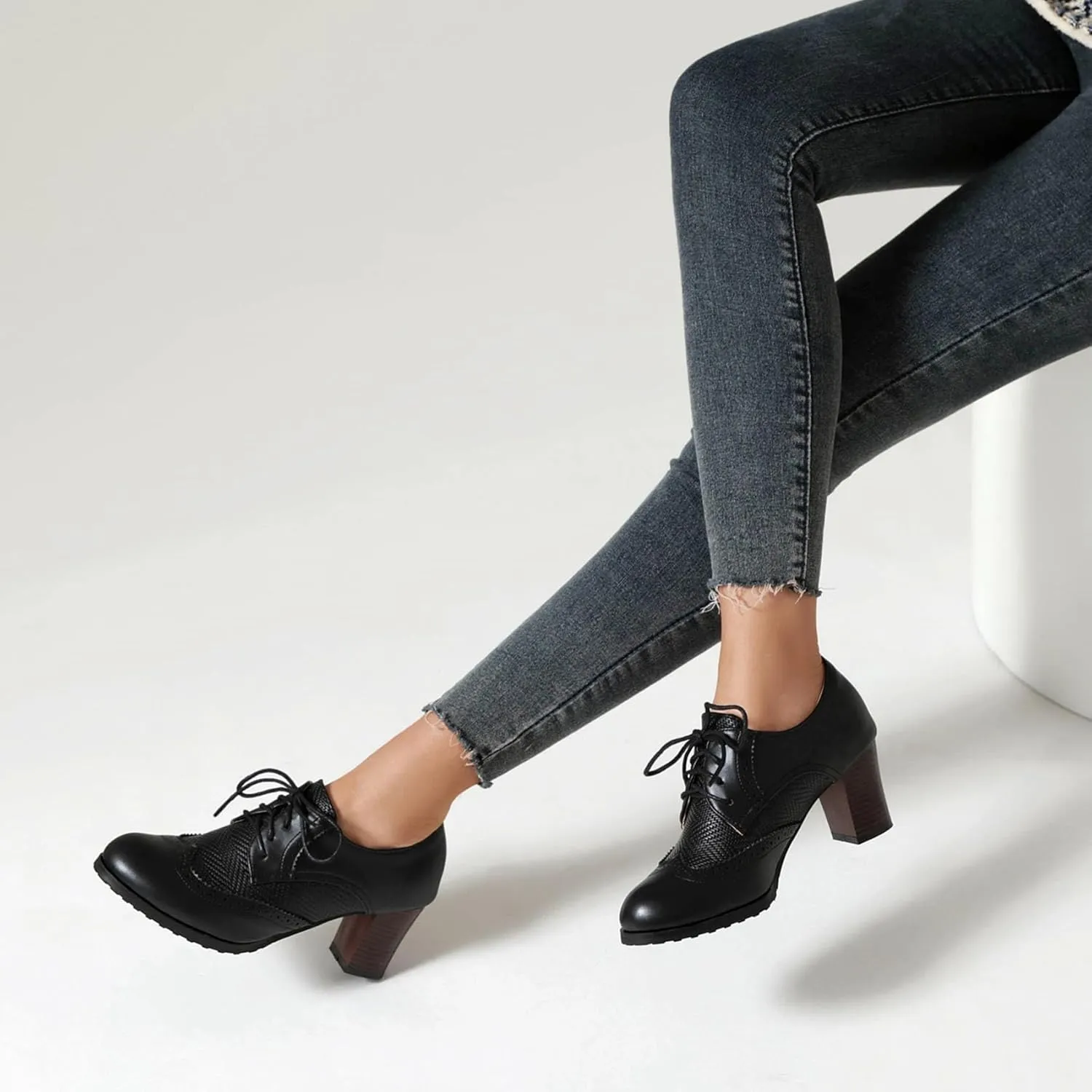 SHEMEE Women's Chunky High Heels Wingtip Oxfords Round Toe Lace Up Stacked Block Heel Vintage Brogues Pumps Shoes