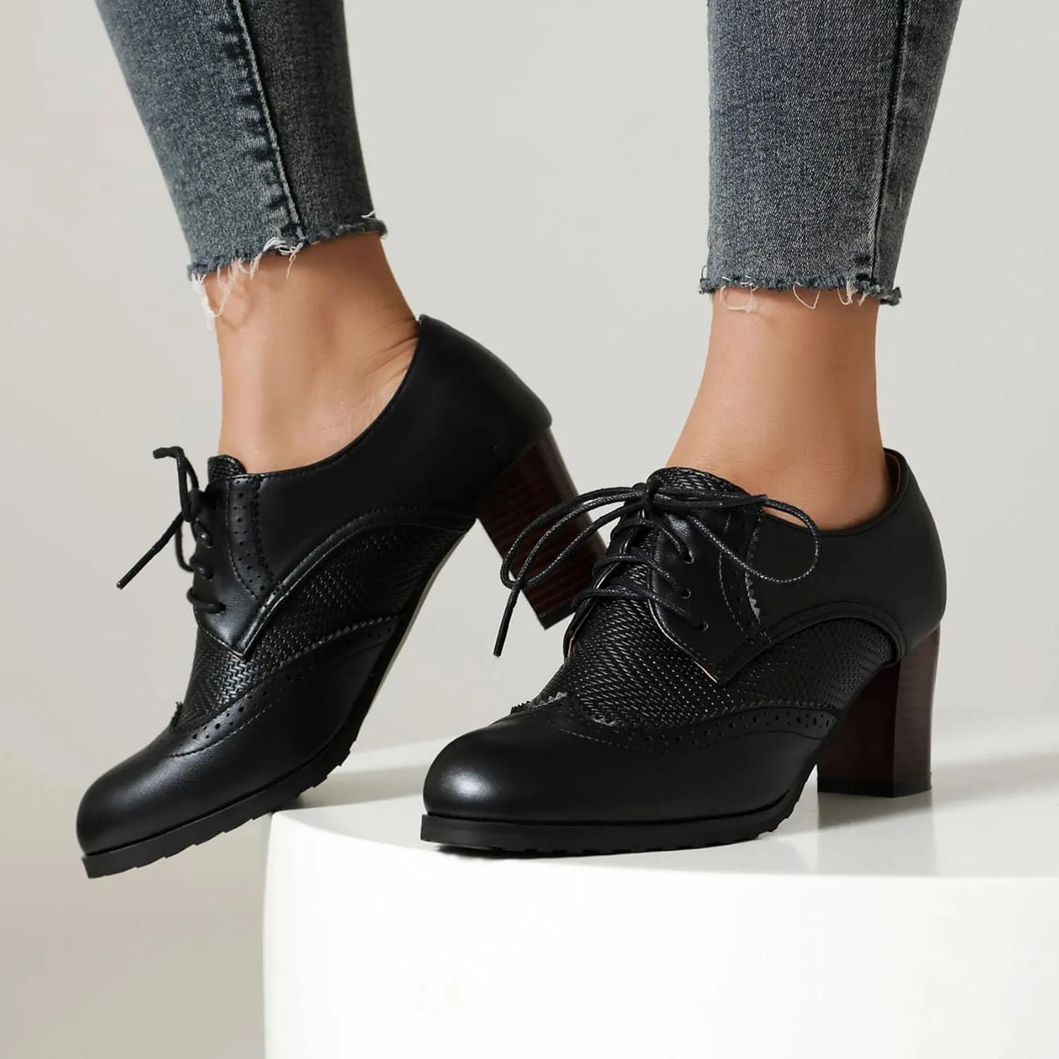 SHEMEE Women's Chunky High Heels Wingtip Oxfords Round Toe Lace Up Stacked Block Heel Vintage Brogues Pumps Shoes