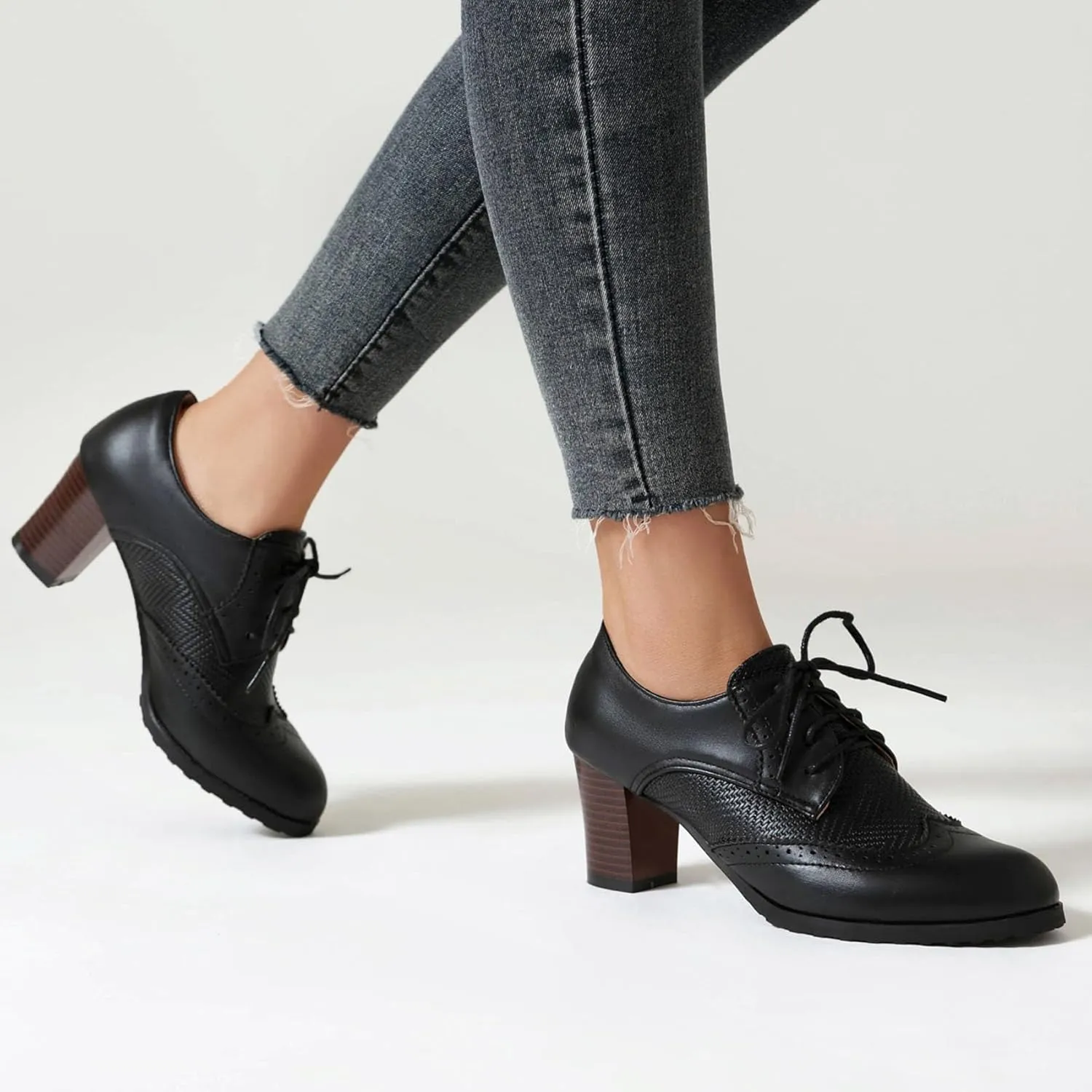 SHEMEE Women's Chunky High Heels Wingtip Oxfords Round Toe Lace Up Stacked Block Heel Vintage Brogues Pumps Shoes