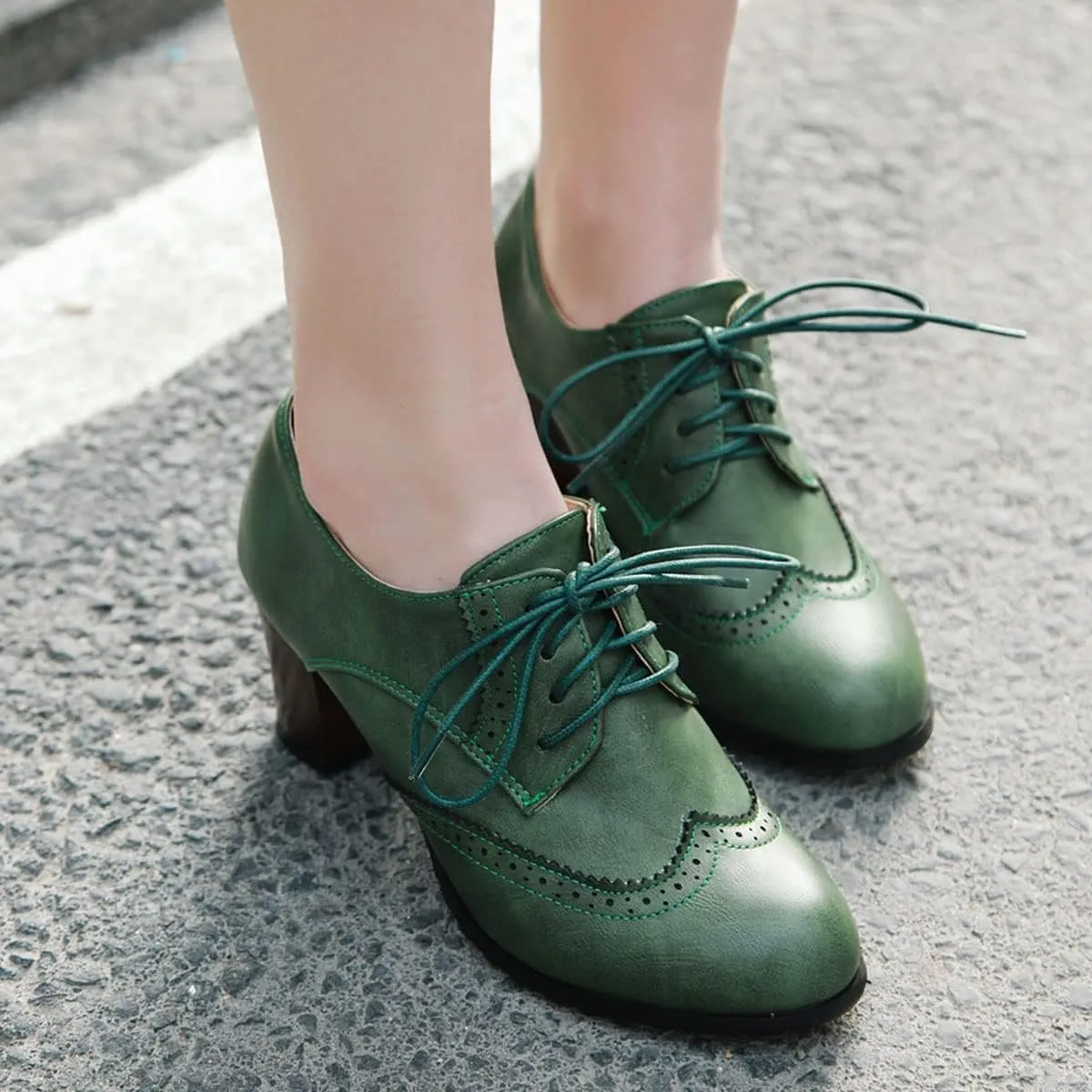 SHEMEE Women's Chunky High Heels Wingtip Oxfords Round Toe Lace Up Stacked Block Heel Vintage Brogues Pumps Shoes