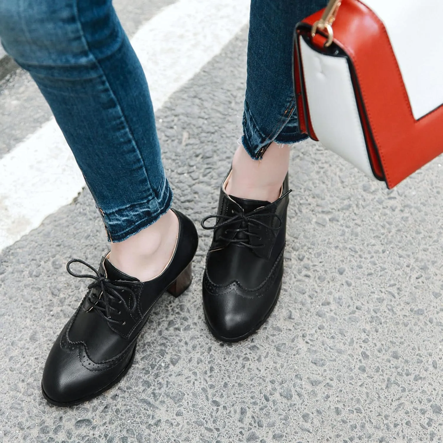 SHEMEE Women's Chunky High Heels Wingtip Oxfords Round Toe Lace Up Stacked Block Heel Vintage Brogues Pumps Shoes
