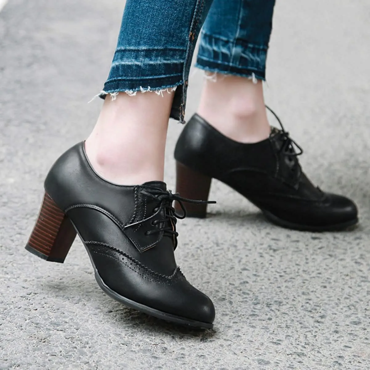 SHEMEE Women's Chunky High Heels Wingtip Oxfords Round Toe Lace Up Stacked Block Heel Vintage Brogues Pumps Shoes
