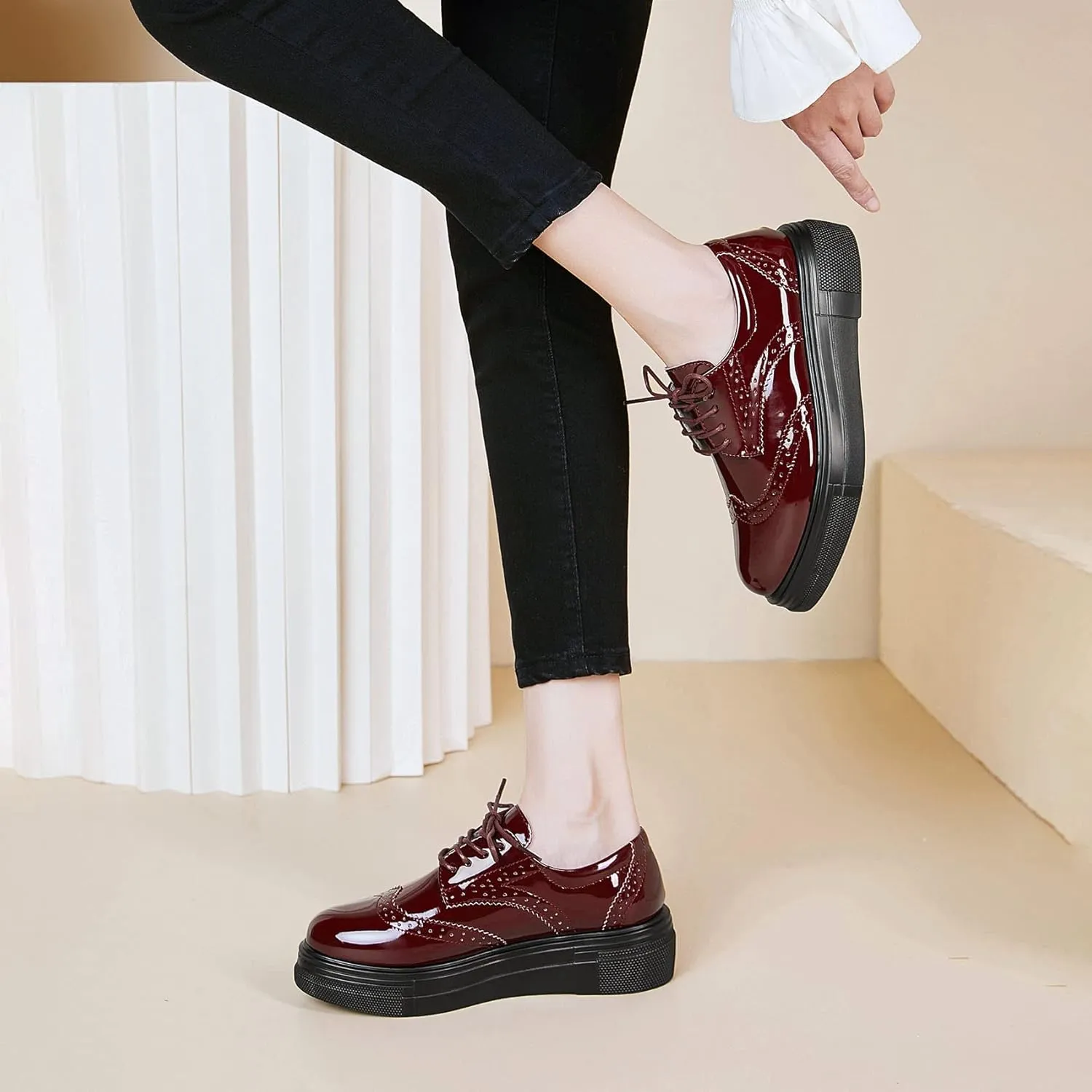 SHEMEE Women's Platform Patent Leather Lace Up Oxfords Pumps Vintage Wingtip Mid Heels Round Toe Brogues Flat Dress Shoes
