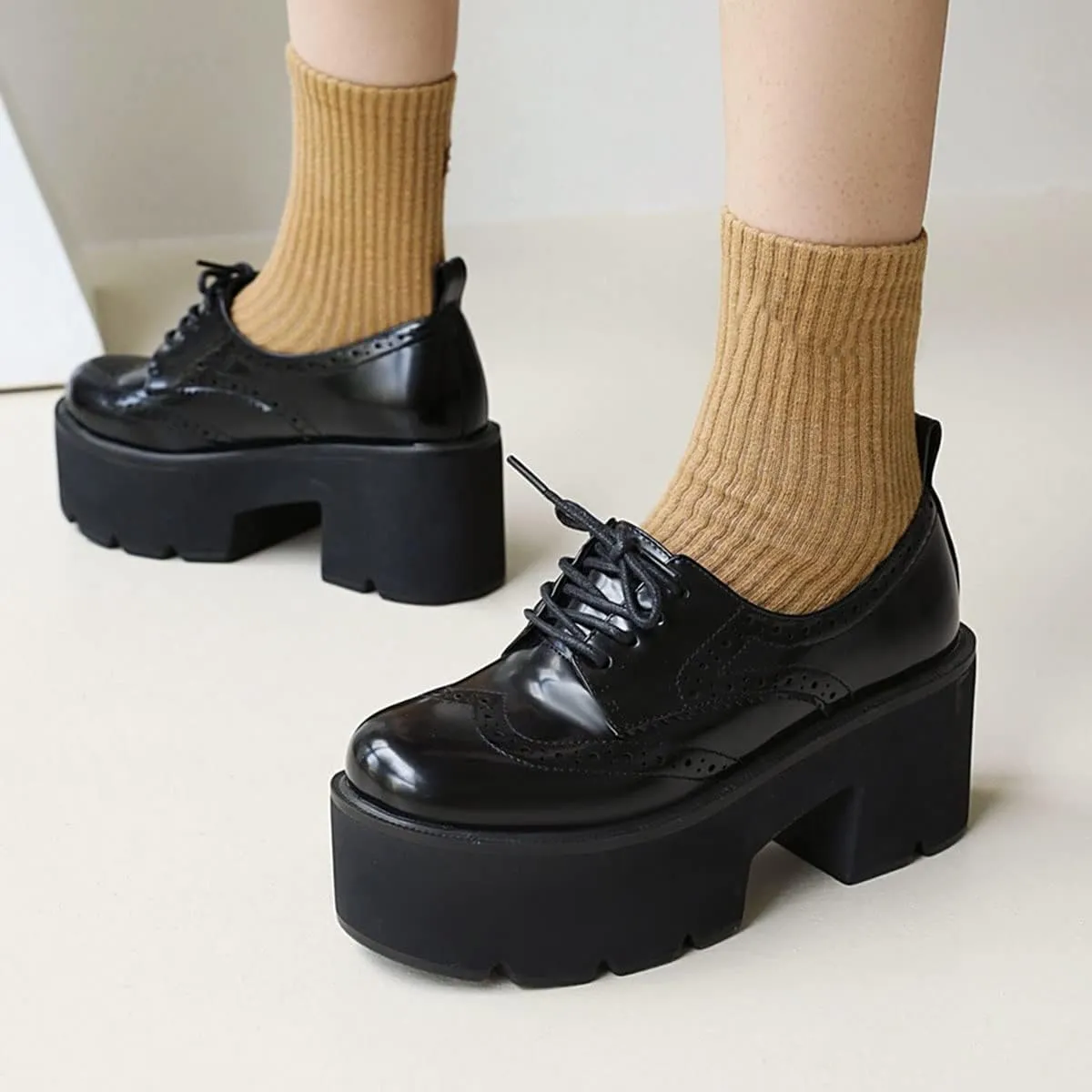 SHEMEE Women's Vintage Wingtip Oxfords Pumps Chunky Platform Block High Heel Round Toe Lace Up Gothic Brogue Shoes