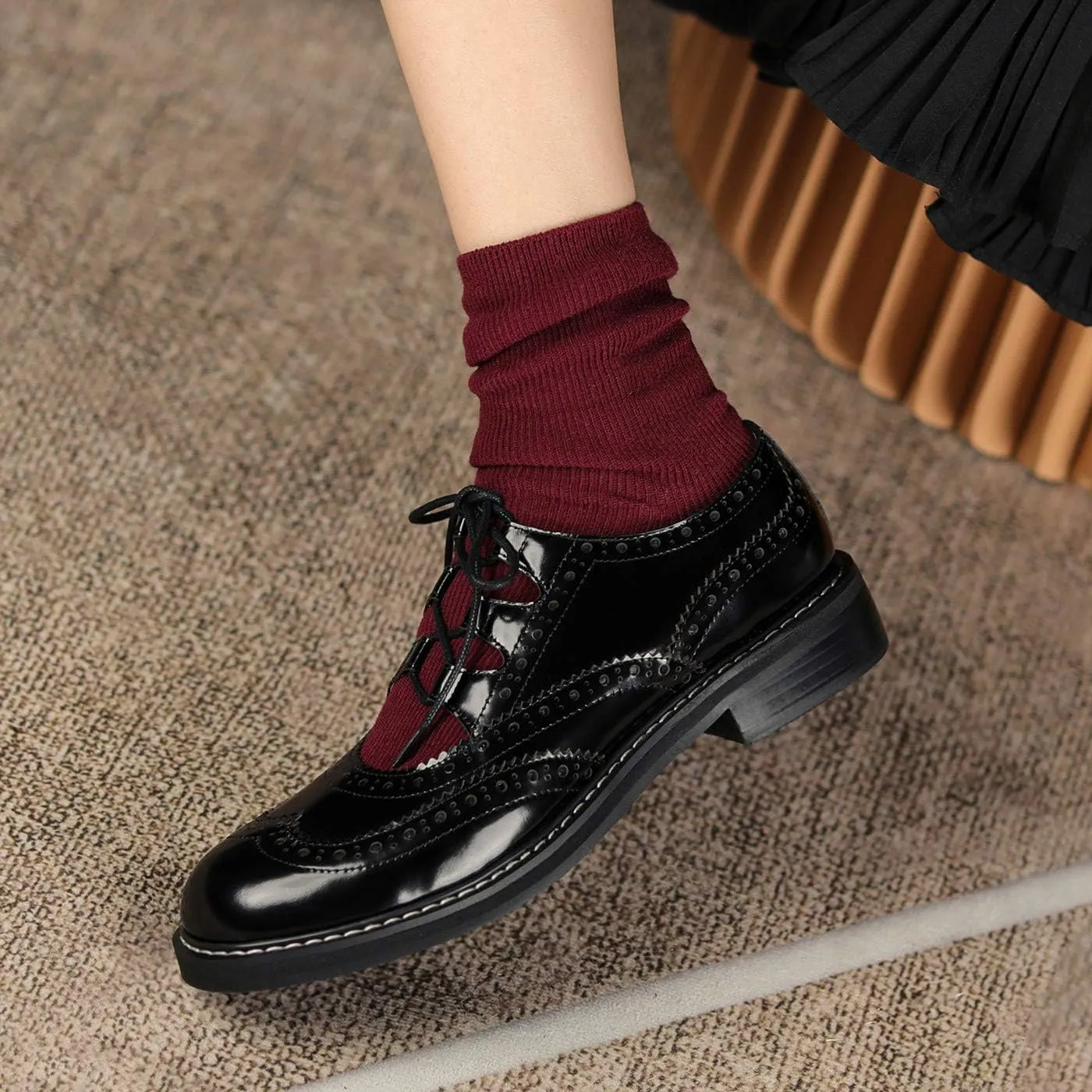 U-lite Women's Lace-up Wingtip Perforated Leather Oxfords Vintage Closed Toe Brogue Shoes