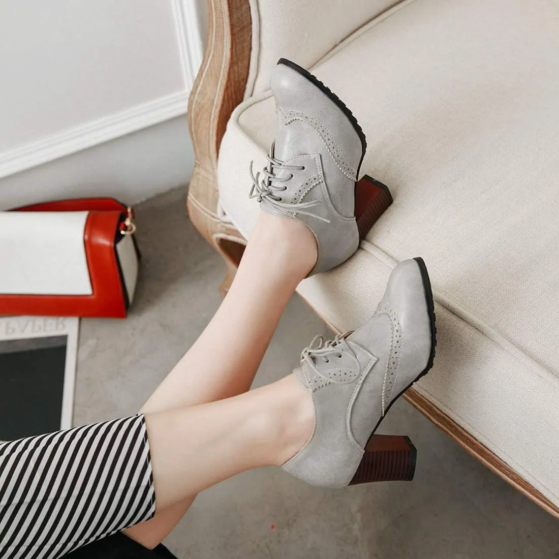 VOKLIN Women's Lace Up Wingtip Pump Oxfords Brogues Perforated Chunky Block High Heels Vintage Dress Shoes