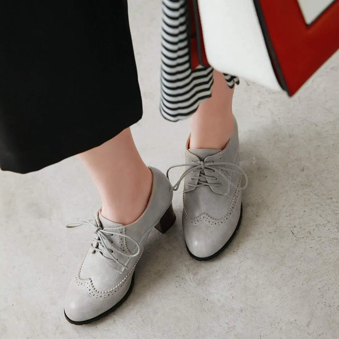 VOKLIN Women's Lace Up Wingtip Pump Oxfords Brogues Perforated Chunky Block High Heels Vintage Dress Shoes