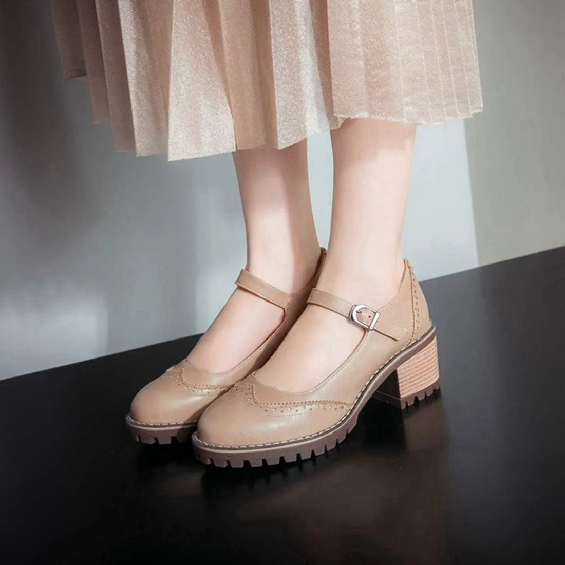 VOKLIN Women's Retro Mary Jane Pump Oxford Brogue Round Toe Platform Chunky Block Heel Vintage Dress Shoes