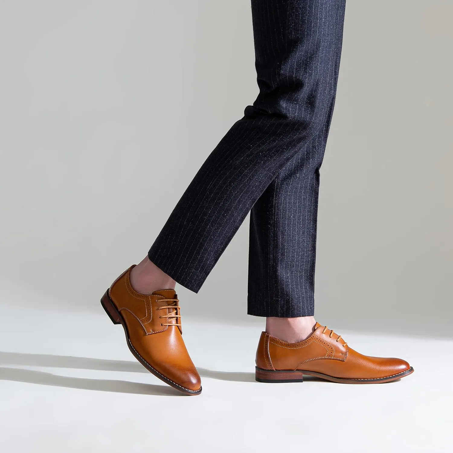 Vostey Men's Dress Shoes Classic Wingtip Brogue Men Oxfords