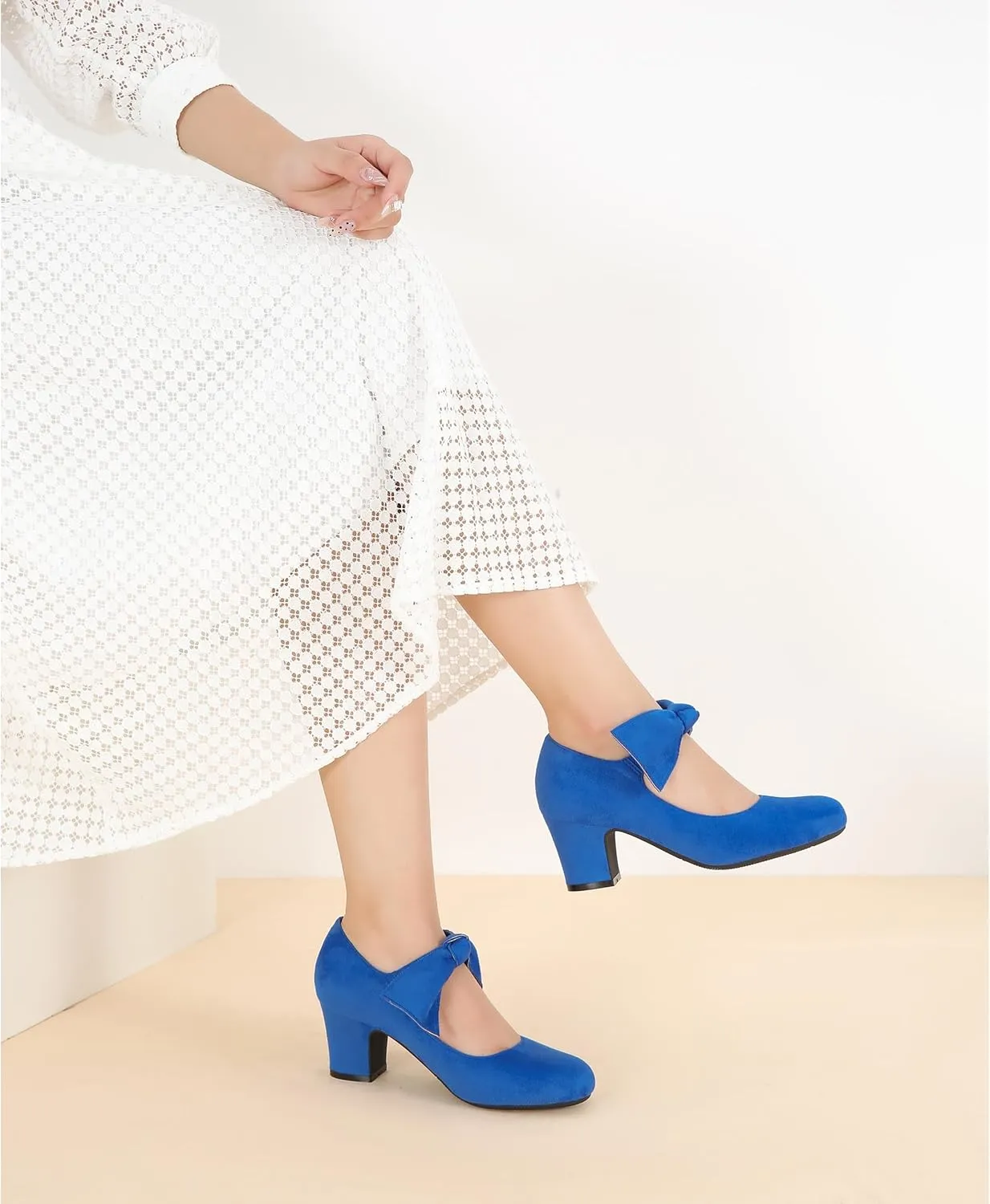 Women's Bow Mary Jane Block Heel Pumps Closed Round Toe Low Chunky Heels Ankle Strap Wedding Dress Evening Party Shoes