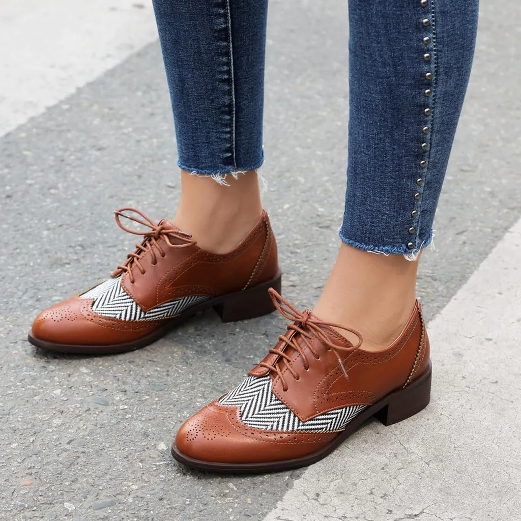 Women's Flat Low Heel Saddle Oxford Shoes Two Toned Wingtip Perforated Lace Up School Uniform Oxfords Brogues