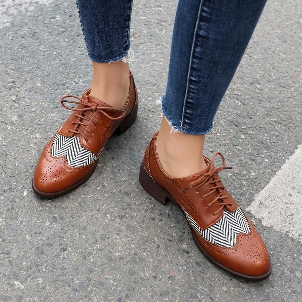 Women's Flat Low Heel Saddle Oxford Shoes Two Toned Wingtip Perforated Lace Up School Uniform Oxfords Brogues