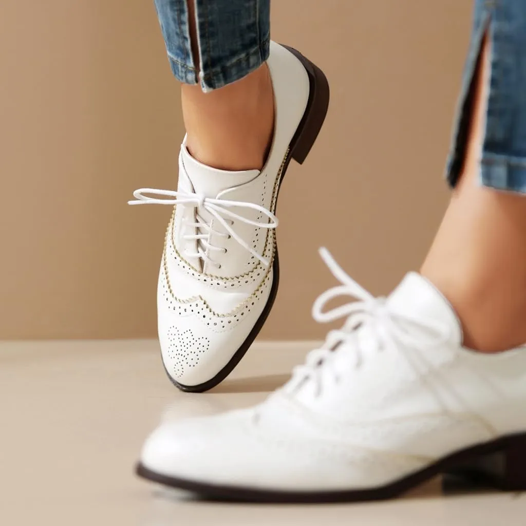 Women's Flat Saddle Oxford Shoes Round Toe Wingtip Perforated Lace Up Low Heel School Uniform Oxfords Brogues
