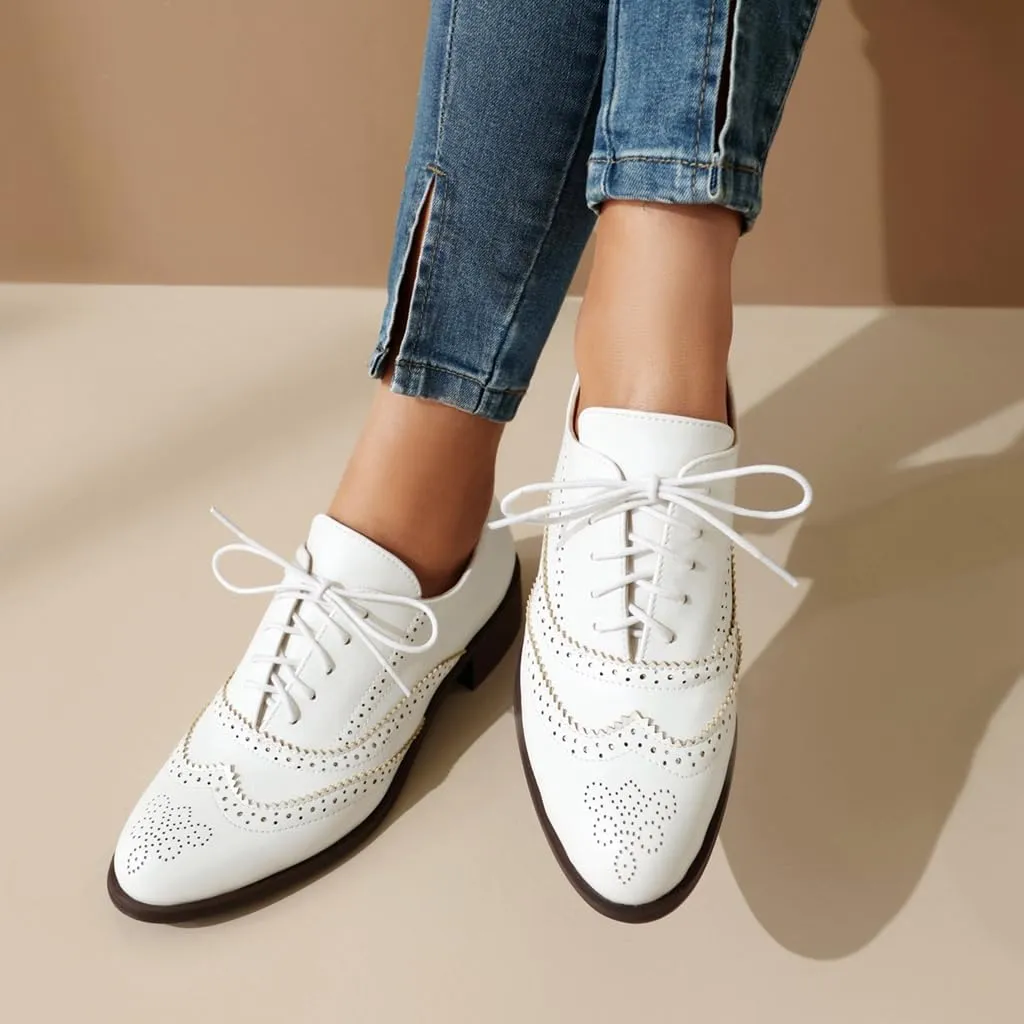 Women's Flat Saddle Oxford Shoes Round Toe Wingtip Perforated Lace Up Low Heel School Uniform Oxfords Brogues