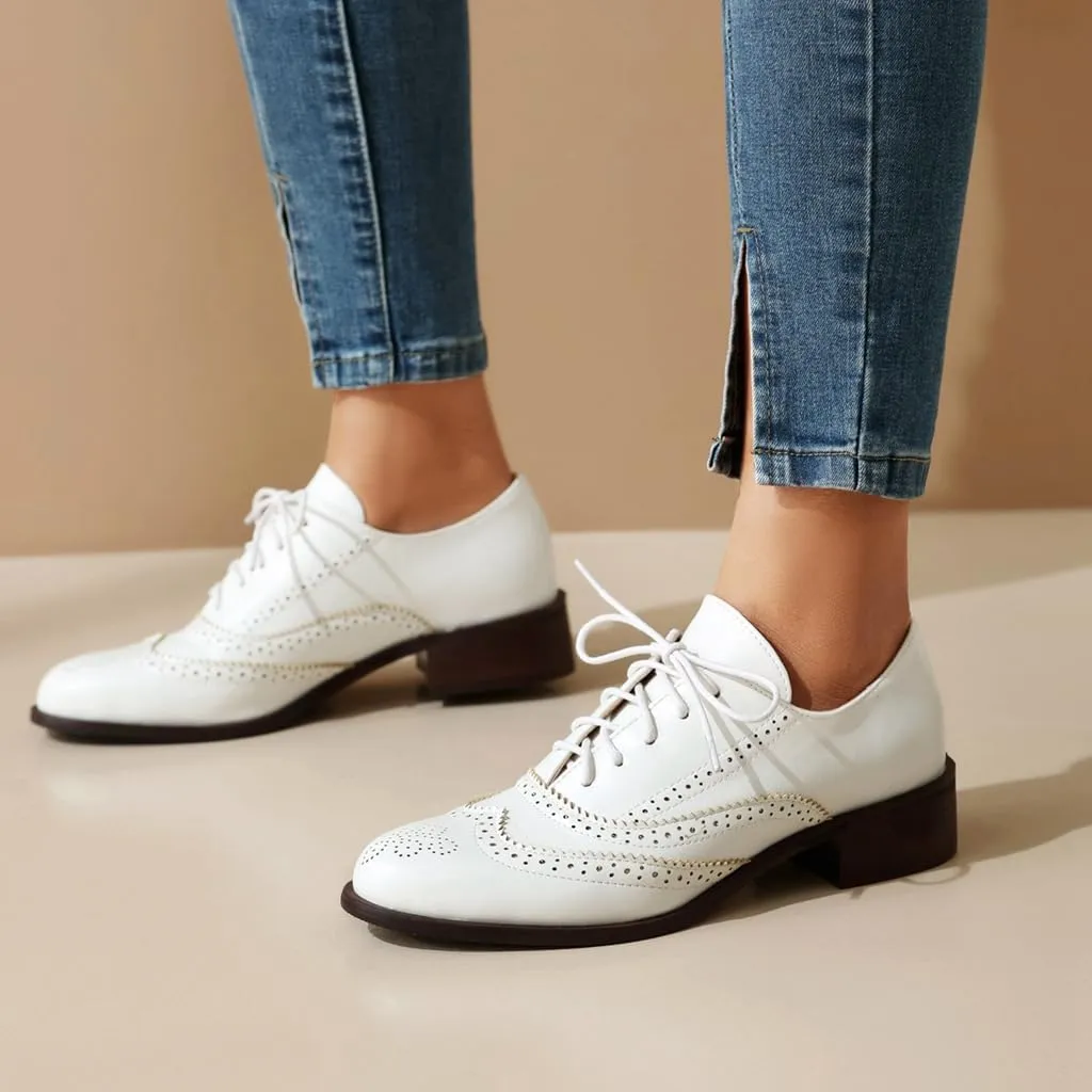 Women's Flat Saddle Oxford Shoes Round Toe Wingtip Perforated Lace Up Low Heel School Uniform Oxfords Brogues