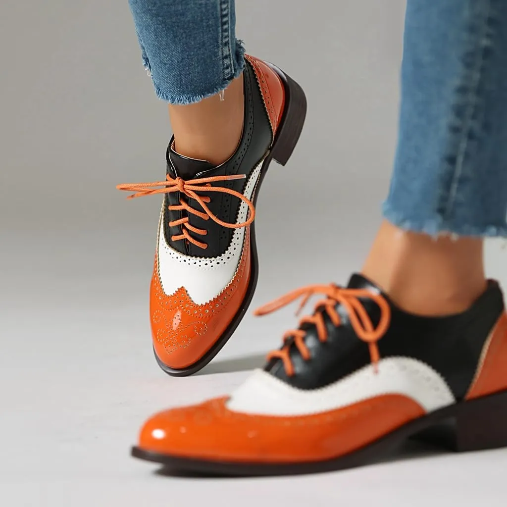 Women's Flat Saddle Oxford Shoes Two Toned Round Toe Wingtip Lace Up Perforated Low Heel School Oxfords Brogues
