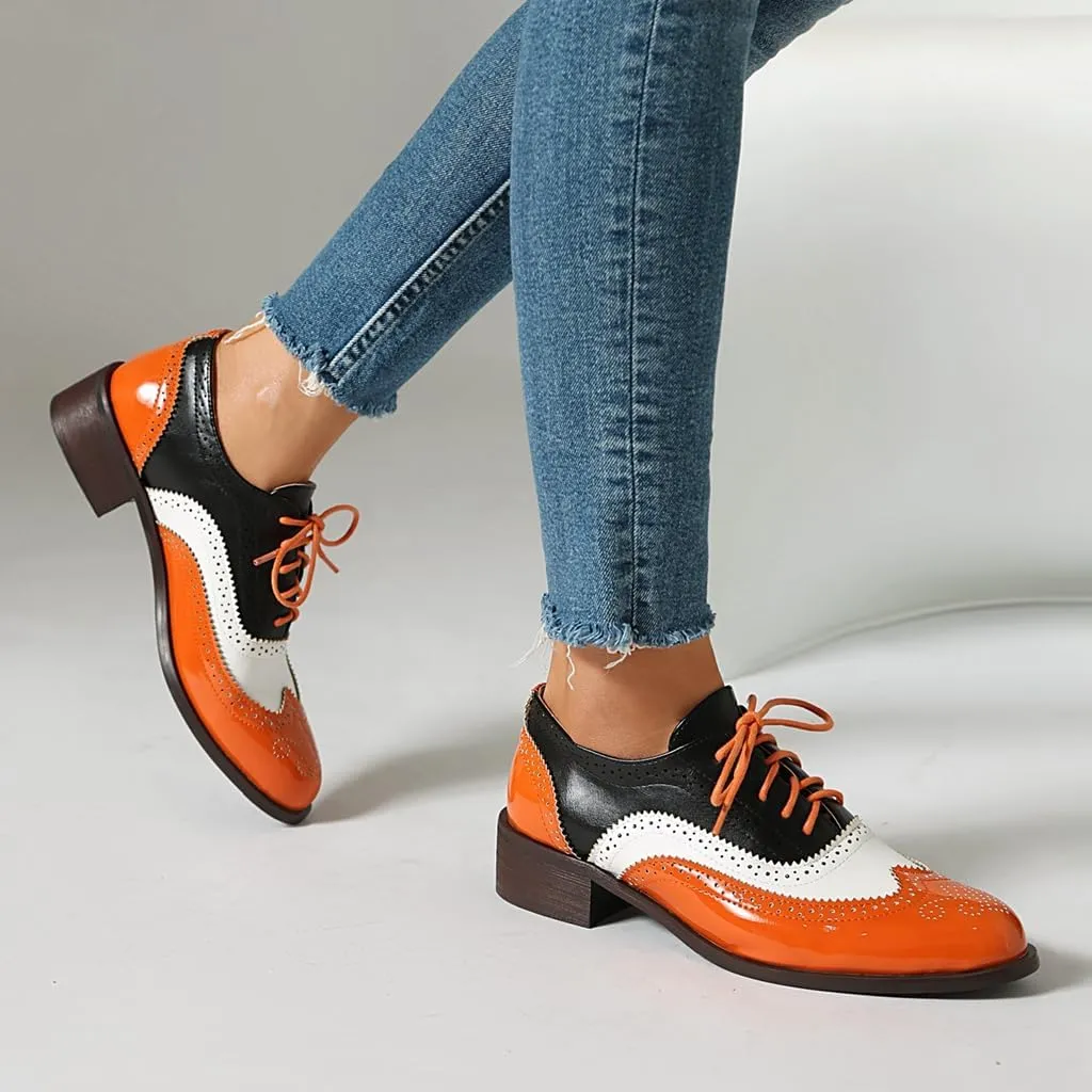 Women's Flat Saddle Oxford Shoes Two Toned Round Toe Wingtip Lace Up Perforated Low Heel School Oxfords Brogues
