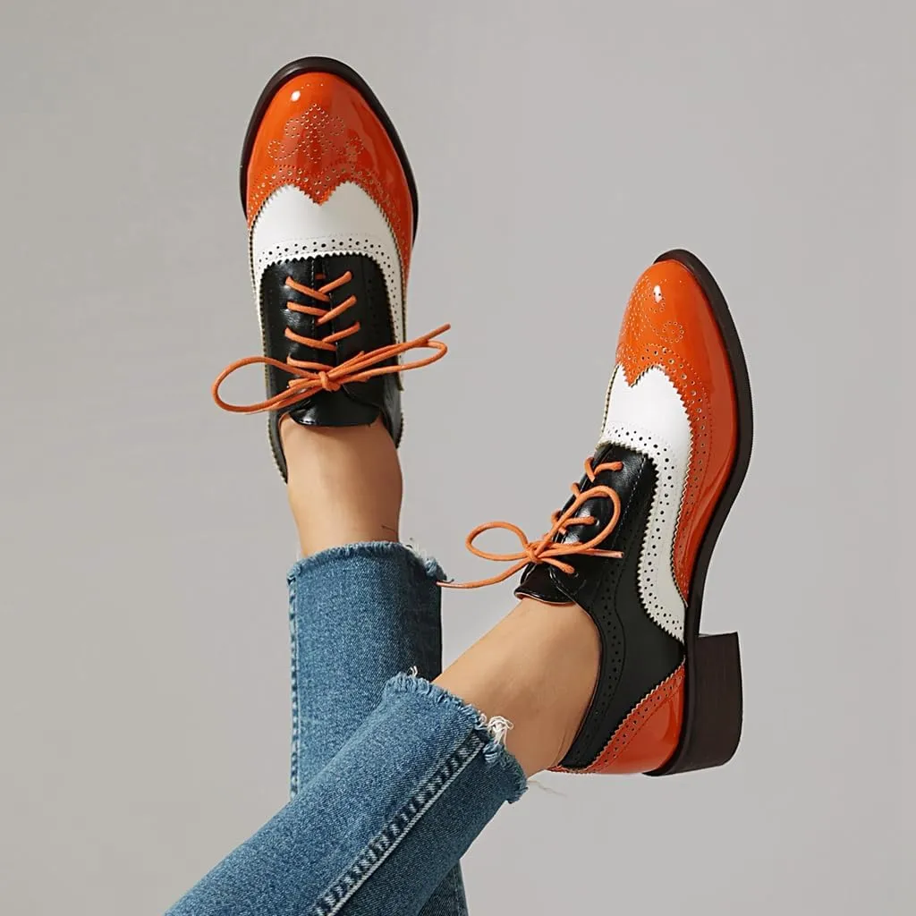 Women's Flat Saddle Oxford Shoes Two Toned Round Toe Wingtip Lace Up Perforated Low Heel School Oxfords Brogues