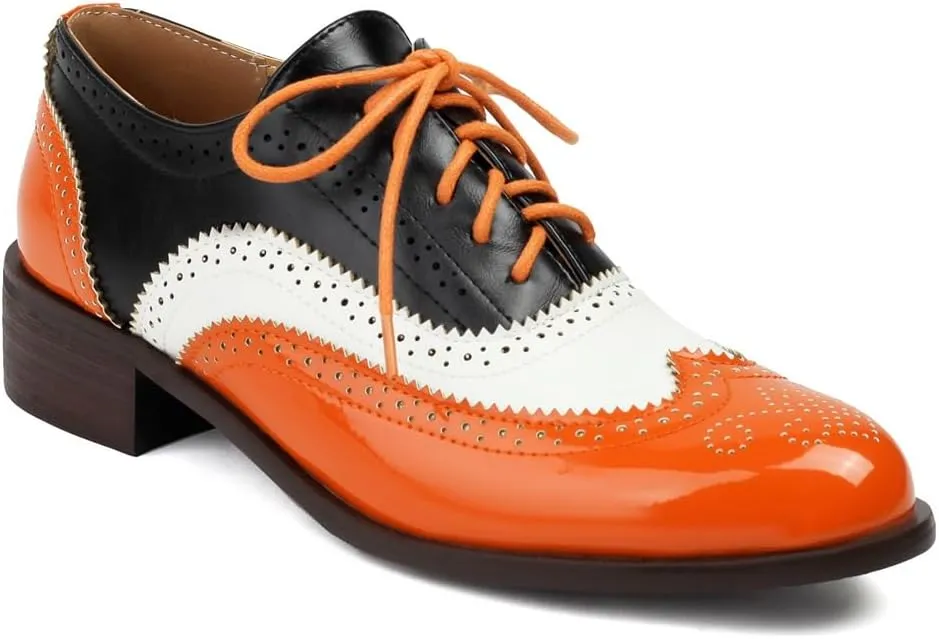 Women's Flat Saddle Oxford Shoes Two Toned Round Toe Wingtip Lace Up Perforated Low Heel School Oxfords Brogues