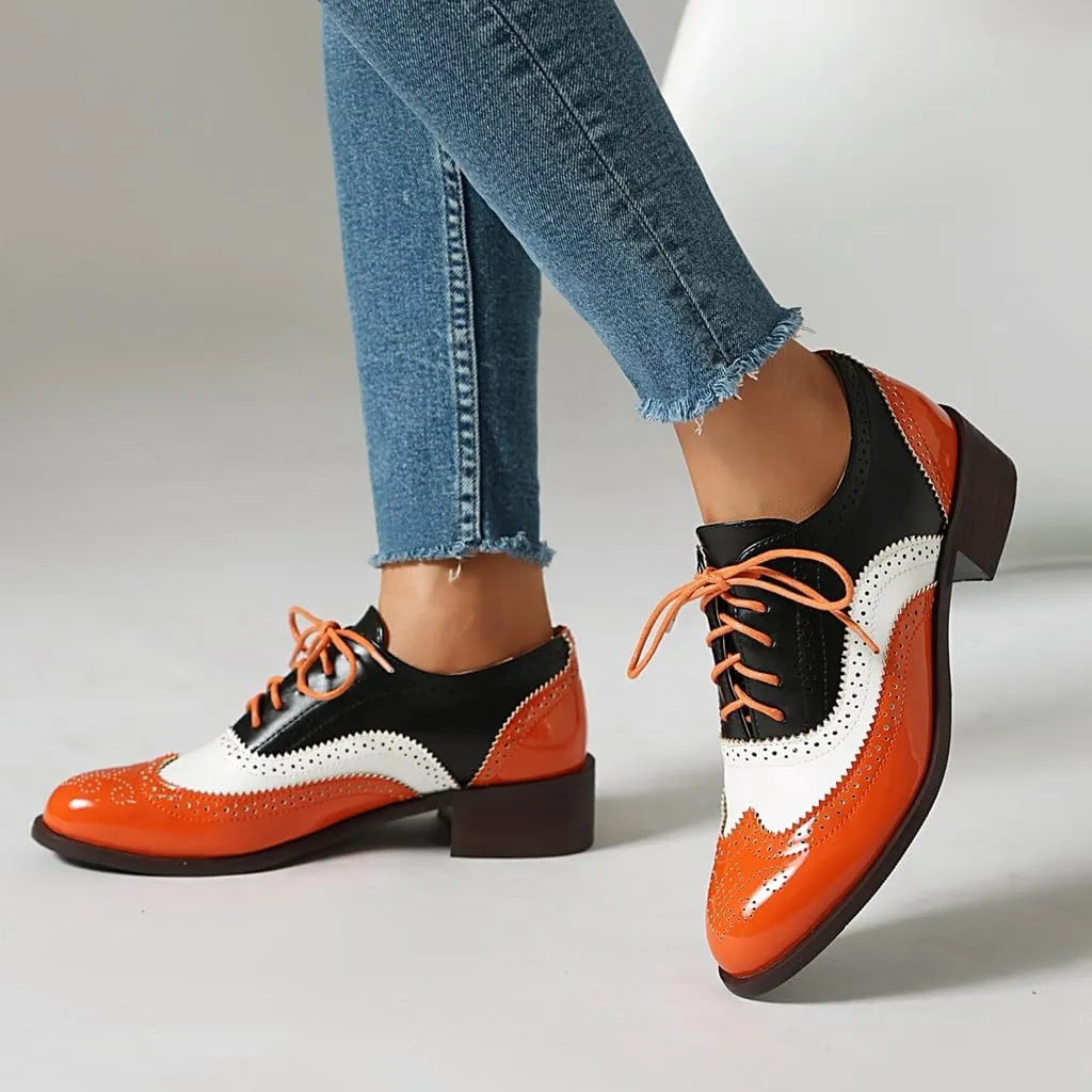 Women's Flat Saddle Oxford Shoes Two Toned Round Toe Wingtip Lace Up Perforated Low Heel School Oxfords Brogues