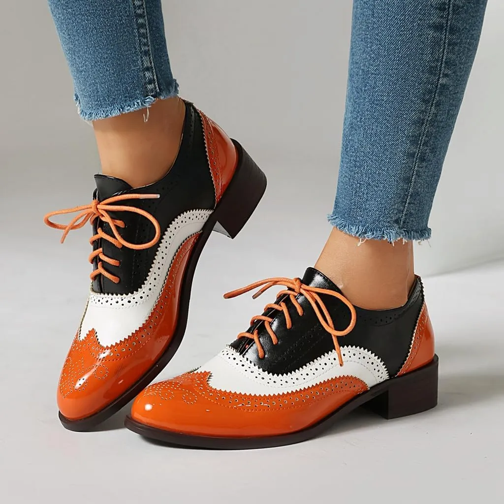 Women's Flat Saddle Oxford Shoes Two Toned Round Toe Wingtip Lace Up Perforated Low Heel School Oxfords Brogues