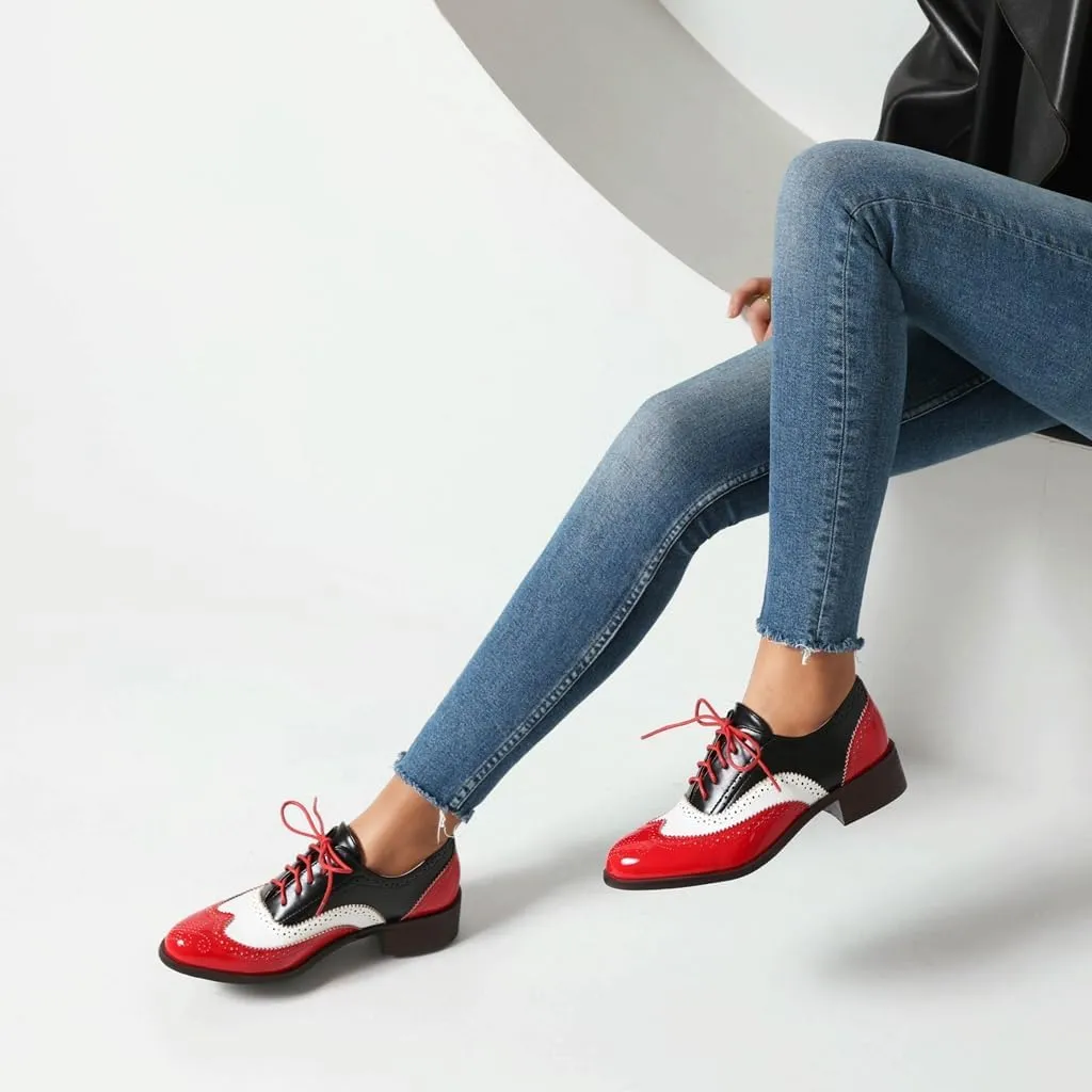 Women's Flat Saddle Oxford Shoes Two Toned Wingtip Perforated Lace Up Low Heel School Uniform Oxfords Brogues