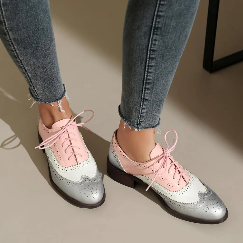 Women's Flat Saddle Oxford Shoes Two Toned Wingtip Perforated Lace Up Low Heel School Uniform Oxfords Brogues