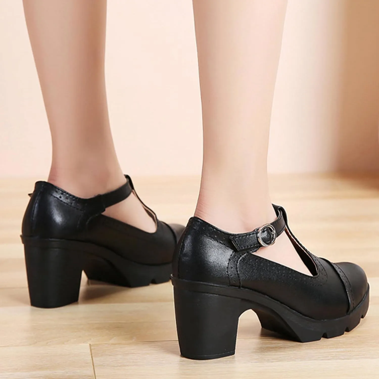 Women's T-Strap Wingtip Platform Chunky Heel Mary Janes with Adjustable Buckle Retro Round Toe Comfort Leather Anti-Slip High Block Heel Brogue Oxfords for Wedding Work Dress